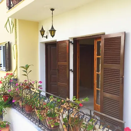 Appartement Spiros On Agios Gordios Beach, Corfu, Greece *